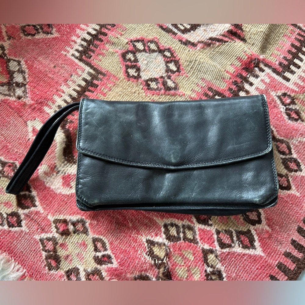 Leather wristlet wallet bag